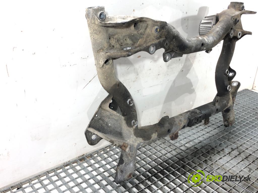 MERCEDES-BENZ KLASA C (W204) 2007 - 2015    C 200 CDI (204.001) 100 kW [136 KM] olej napędowy 2009 - 2014  výztuha pod motor  (Výztuhy přední)