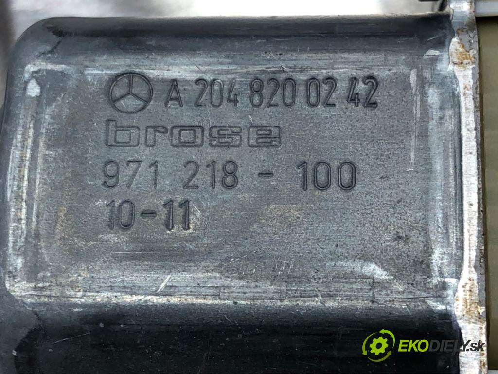 MERCEDES-BENZ KLASA C (W204) 2007 - 2015    C 200 CDI (204.001) 100 kW [136 KM] olej napędowy 2009 - 2014  mechanismus okna pravý přední část A2048200242