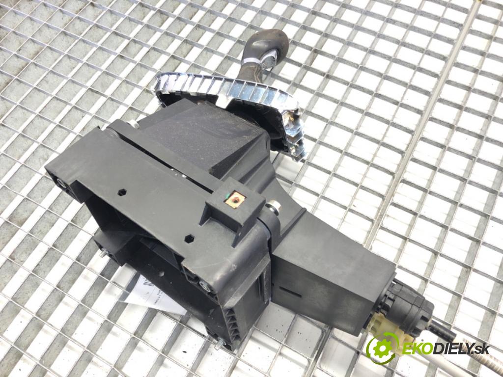 OPEL ASTRA J (P10) 2009 - 2015    1.6 Turbo (68) 132 kW [180 KM] benzyna 2009 - 2015  Kulisa 55563829 (Rýchlostné páky / kulisy)