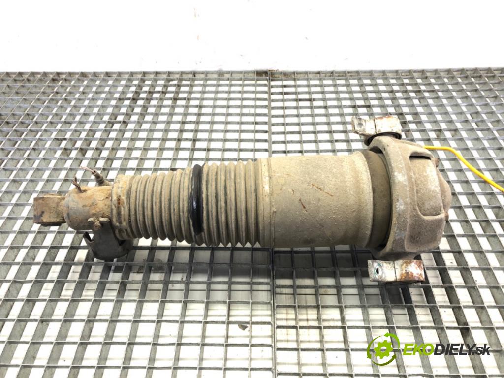 VW TOUAREG (7LA, 7L6, 7L7) 2002 - 2013    3.0 V6 TDI 165 kW [225 KM] olej napędowy 2004 - 2010  Tlmič pravy zad 7L6512022E