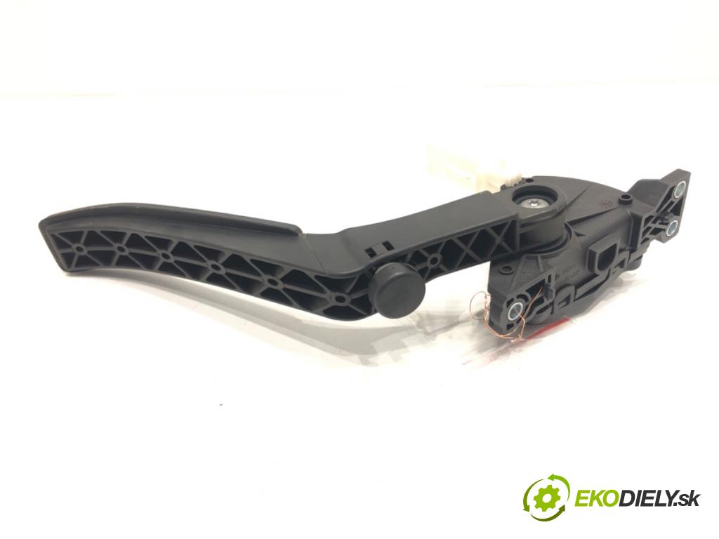 VW TOUAREG (7LA, 7L6, 7L7) 2002 - 2013    3.0 V6 TDI 165 kW [225 KM] olej napędowy 2004 - 2010  Potenciometer plynu 7L0723507B (Pedále)