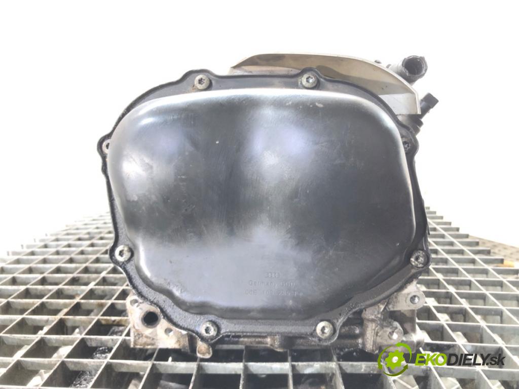 AUDI A6 C6 Kombi 2005 130 kW 2.4 2393 Hlava valcov ľavá strana 06E103373D (Hlava valcov)