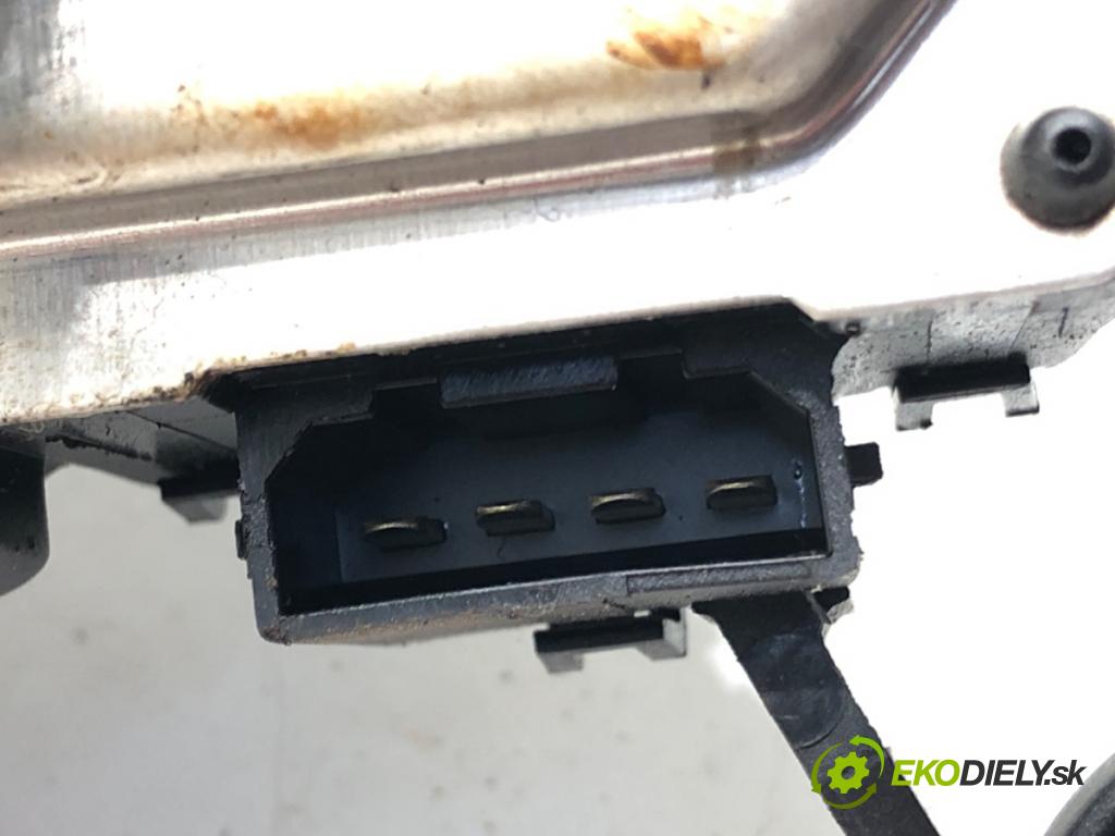 AUDI A6 C6 Avant (4F5) 2004 - 2011    2.4 130 kW [177 KM] benzyna 2005 - 2008  Motor stieračov zad 4F9955711