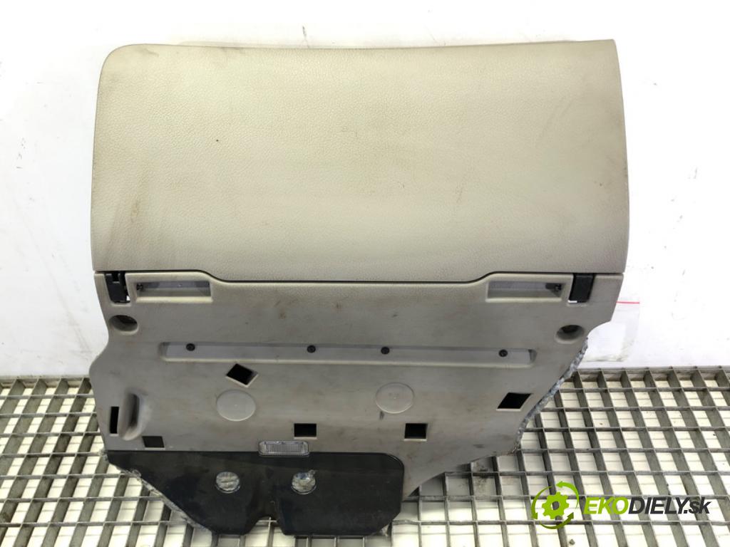 AUDI A6 C6 Avant (4F5) 2004 - 2011    2.4 130 kW [177 KM] benzyna 2005 - 2008  Priehradka, kastlík spolujazdca  (Priehradky, kastlíky)