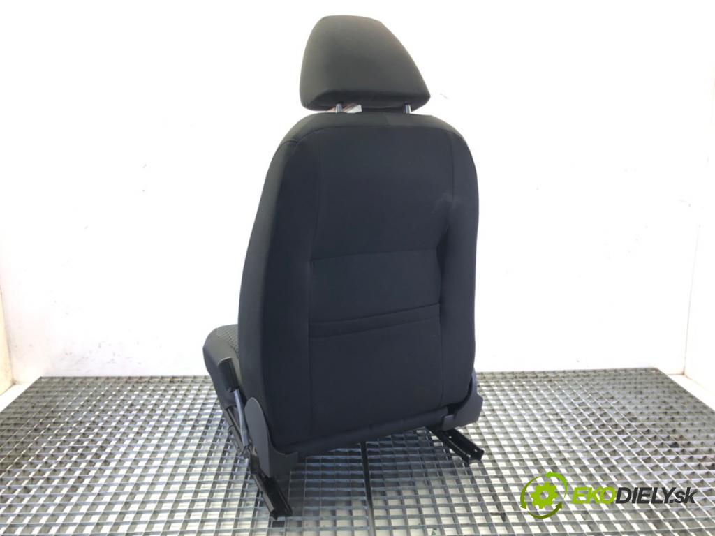 VW JETTA IV (162, 163, AV3, AV2) 2008 - 2022    1.2 TSI 77 kW [105 KM] benzyna 2010 - 2017  Sedadlo pravy predný
