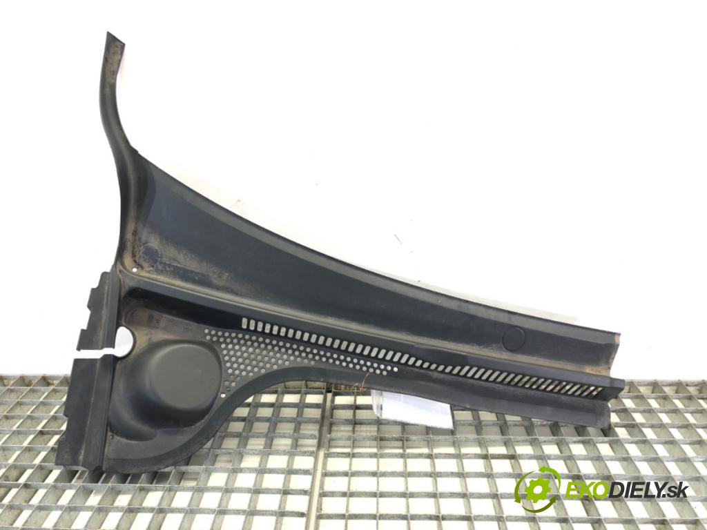 VW JETTA IV (162, 163, AV3, AV2) 2008 - 2022    1.2 TSI 77 kW [105 KM] benzyna 2010 - 2017  torpédo plast pod čelní okno pravé 5C7819404