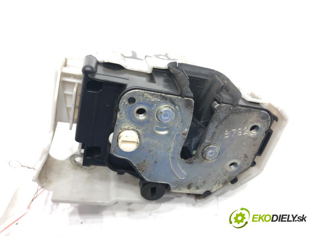 FIAT BRAVO II (198_) 2006 - 2022    1.9 D Multijet (198AXC1B) 110 kW [150 KM] olej napędowy 2007 - 2014  zámok dveře pravý zadní část 51798292