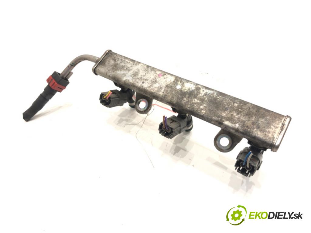 MITSUBISHI MIRAGE / SPACE STAR VI liftback (A0_A) 2012 - 2022    1.0 (A05A) 52 kW [71 KM] benzyna 2012 - 2022  Lišta vstrekovacia 1465A331 (Vstrekovacie lišty)