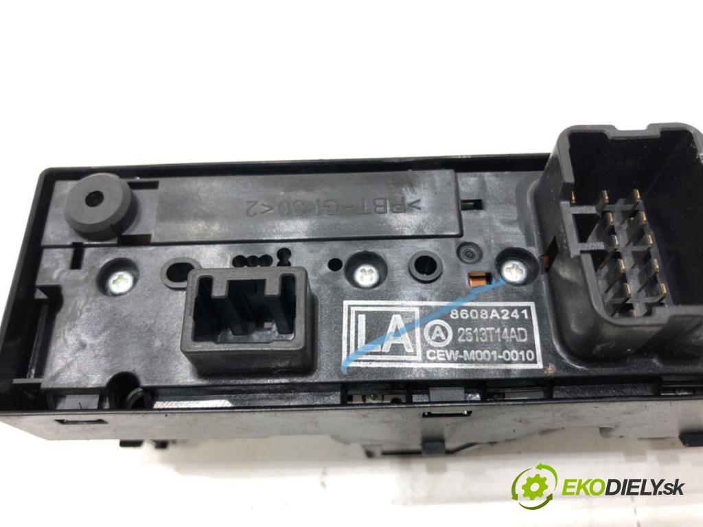 MITSUBISHI MIRAGE / SPACE STAR VI liftback (A0_A) 2012 - 2022    1.0 (A05A) 52 kW [71 KM] benzyna 2012 - 2022  Prepínač okien 8608A241 (Prepínače, spínače, tlačidlá a ovládače kúrenia)