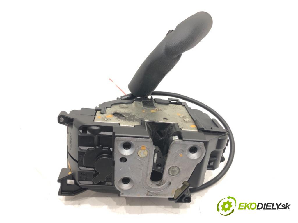 RENAULT SCÉNIC III (JZ0/1_) 2008 - 2022    1.4 16V (JZ0F, JZ1V) 96 kW [131 KM] benzyna 2009 - 2022  zámok dveře pravý zadní část 825020033R