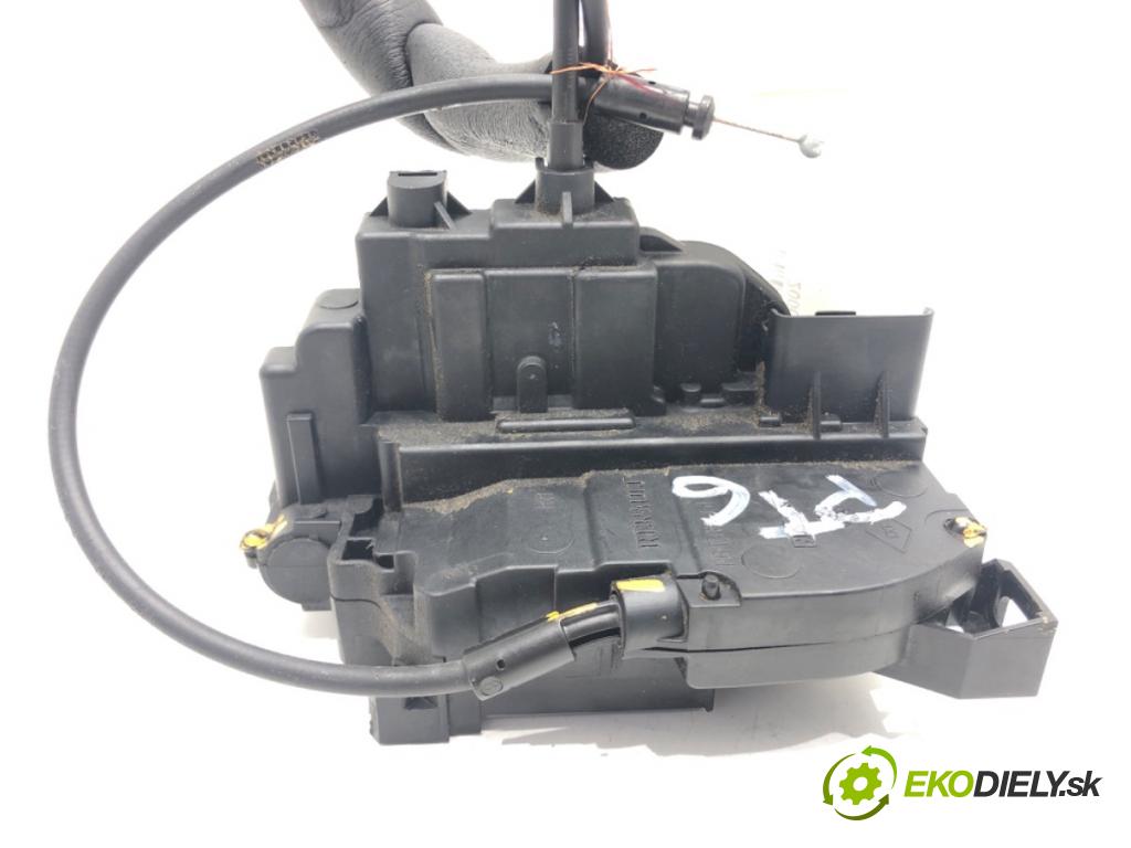 RENAULT SCÉNIC III (JZ0/1_) 2008 - 2022    1.4 16V (JZ0F, JZ1V) 96 kW [131 KM] benzyna 2009 - 2022  zámok dveře pravý zadní část 825020033R