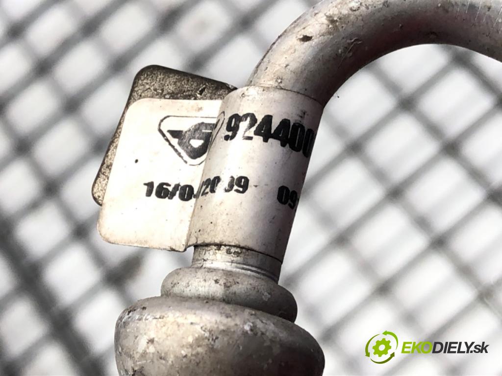 RENAULT SCÉNIC III (JZ0/1_) 2008 - 2022    1.4 16V (JZ0F, JZ1V) 96 kW [131 KM] benzyna 2009 - 2022  rúrka klimatizácie 924400009R (Rúrky klimatizácie)