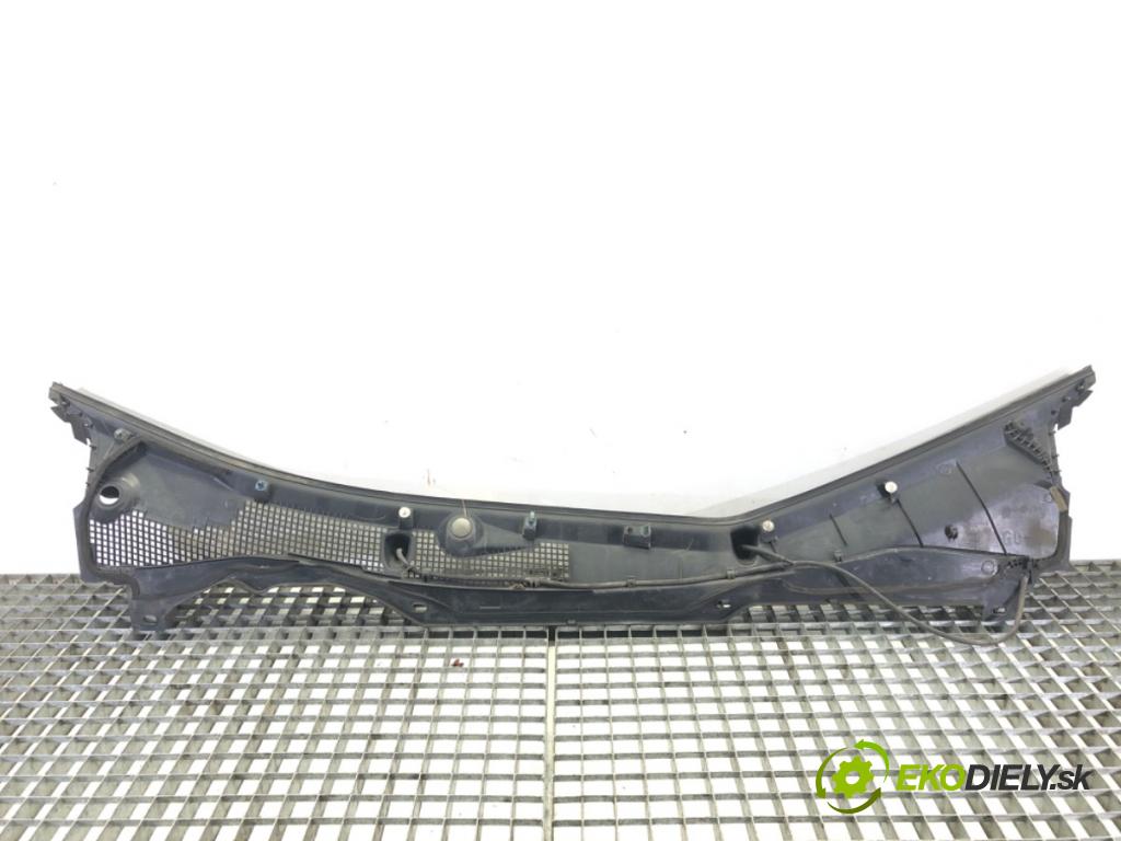 HONDA ACCORD VIII (CU) 2008 - 2022    2.2 i-DTEC (CU3) 110 kW [150 KM] olej napędowy 2008 - 2015  Torpédo, plast pod čelné okno  (Torpéda)