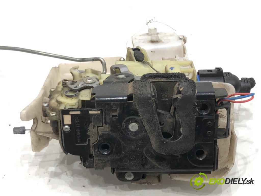 VW POLO (9N_, 9A_) 2001 - 2014    1.4 TDI 51 kW [70 KM] olej napędowy 2005 - 2009  zámok dveře levý přední část 