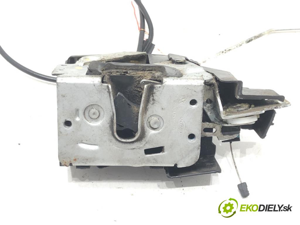 VW FOX liftback (5Z1, 5Z3, 5Z4) 2003 - 2015    1.2 40 kW [55 KM] benzyna 2005 - 2011  zámok dveře pravý přední část 