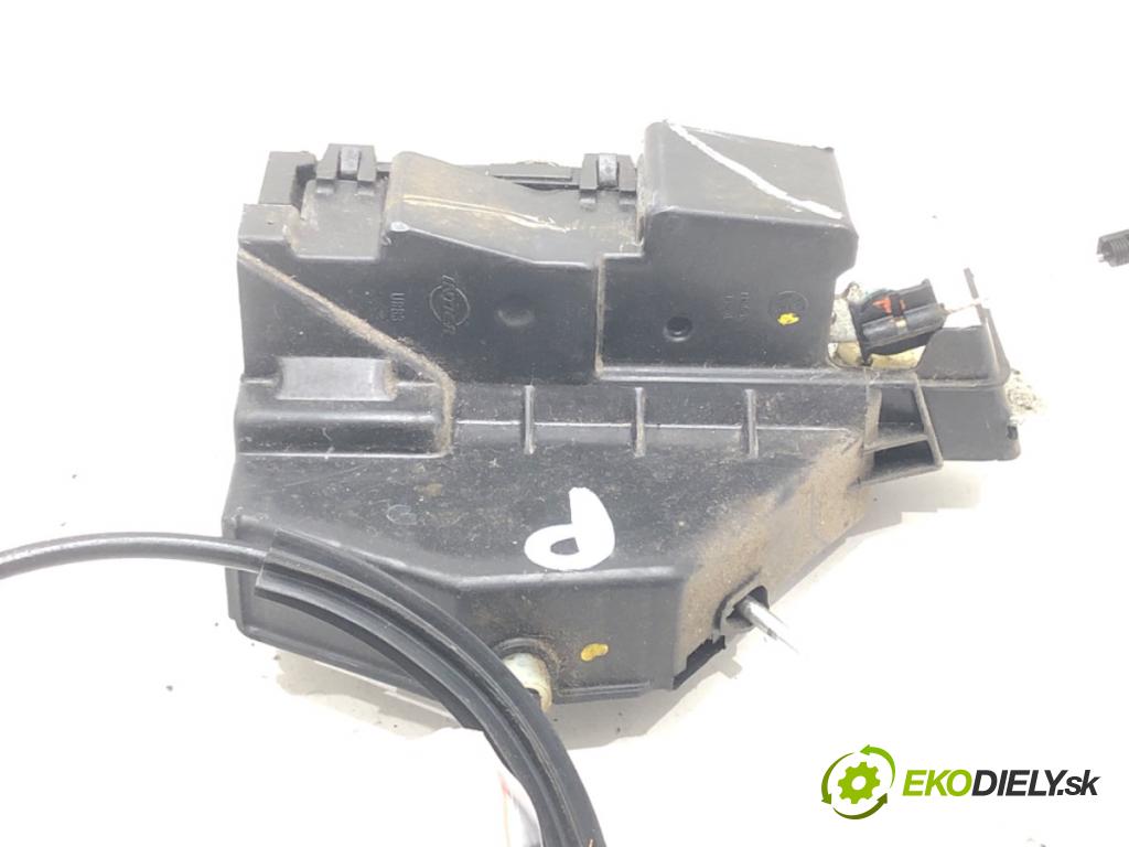 VW FOX liftback (5Z1, 5Z3, 5Z4) 2003 - 2015    1.2 40 kW [55 KM] benzyna 2005 - 2011  zámok dveře pravý přední část