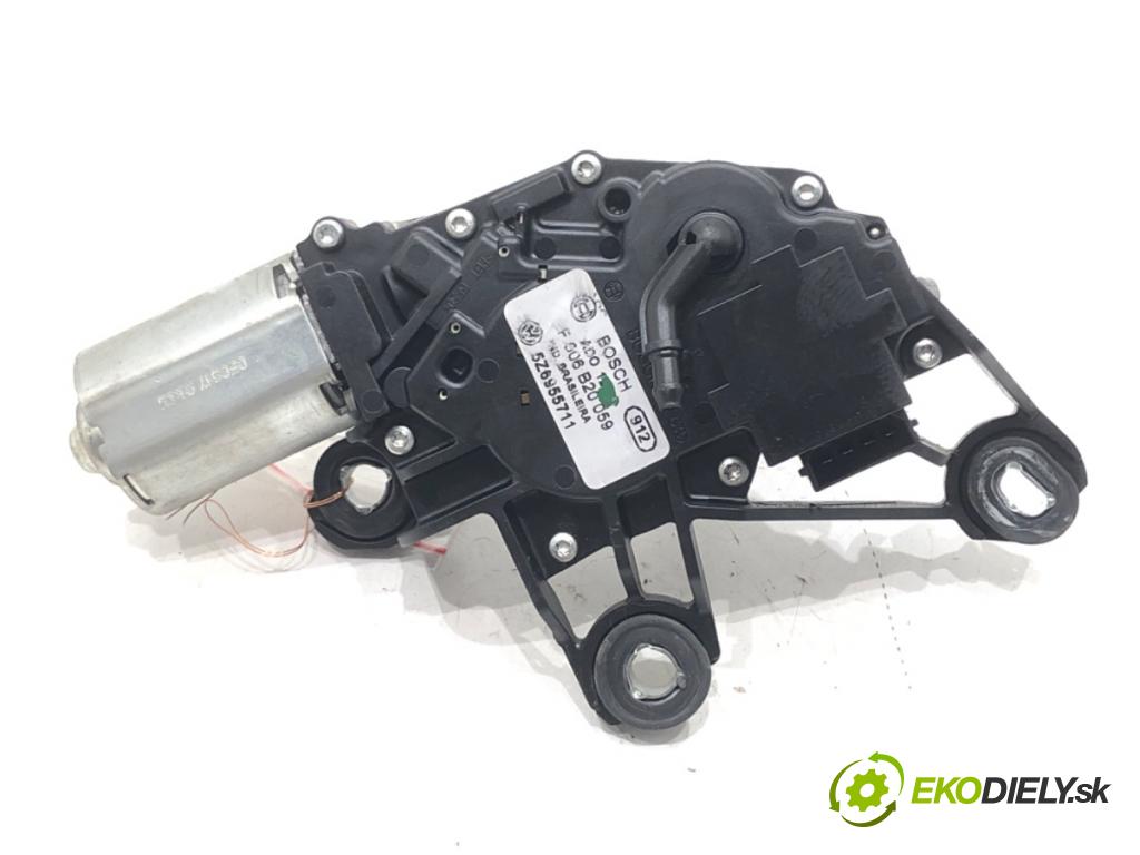 VW FOX liftback (5Z1, 5Z3, 5Z4) 2003 - 2015    1.2 40 kW [55 KM] benzyna 2005 - 2011  Motor stieračov zad 5Z6955711
