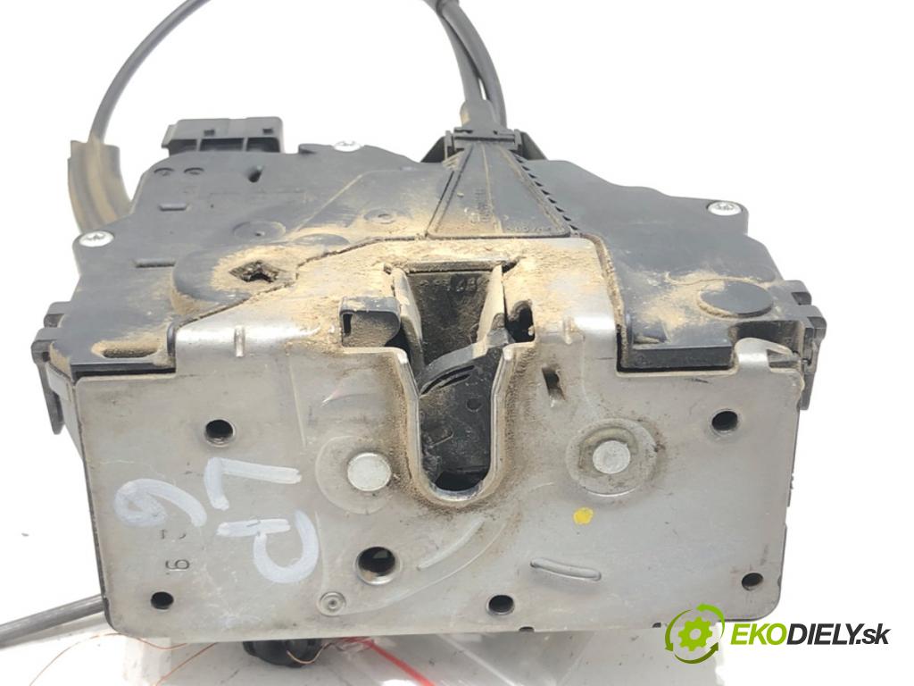 OPEL CORSA D (S07) 2006 - 2014    1.2 (L08, L68) 59 kW [80 KM] benzyna 2006 - 2014  zámok dveře levý přední část 55702895