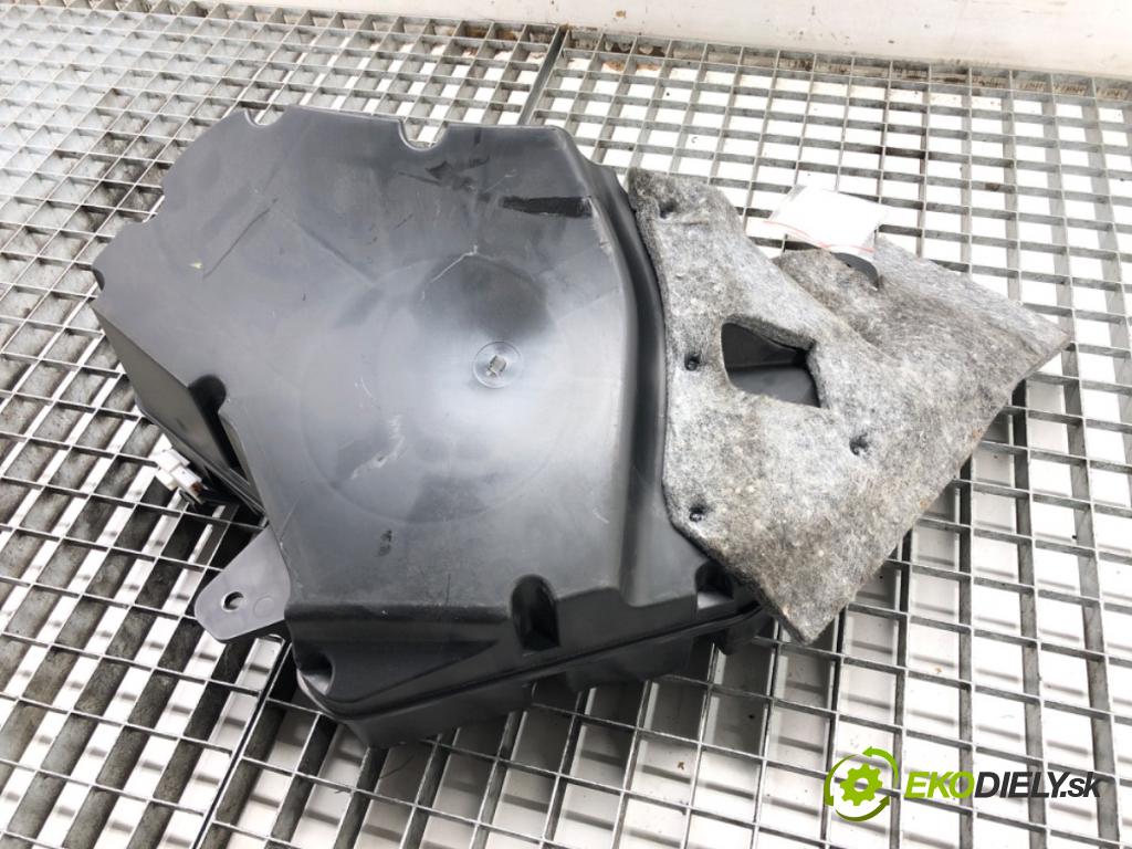 KIA SPORTAGE III (SL) 2009 - 2022    2.0 CRDi 100 kW [136 KM] olej napędowy 2010 - 2022  subwoofer 96380-3W000 (Audio zariadenia)