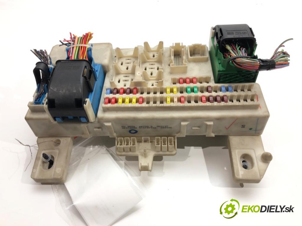 MAZDA 3 (BK) 2003 - 2009    2.0 MZR-CD (BK14) 105 kW [143 KM] olej napędowy 2006 - 2009  modul BSI BR5S-66730-D (Pojistkové skříňky)