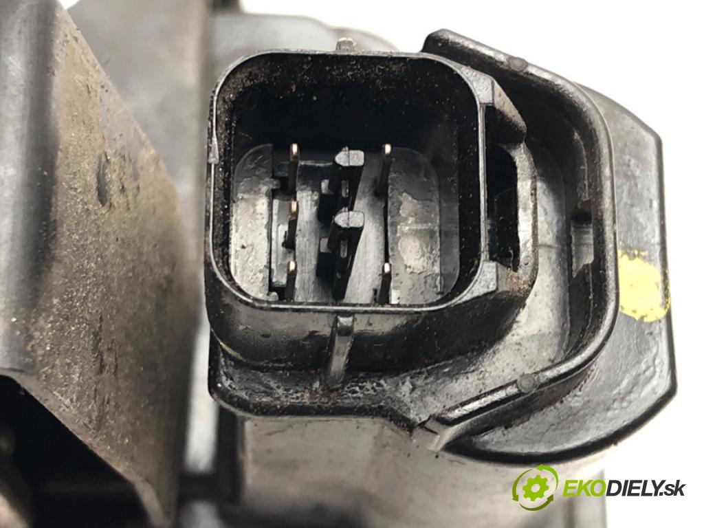 HYUNDAI i10 I (PA) 2007 - 2022    1.2 57 kW [78 KM] benzyna 2008 - 2011  zámok dveře pravý přední část