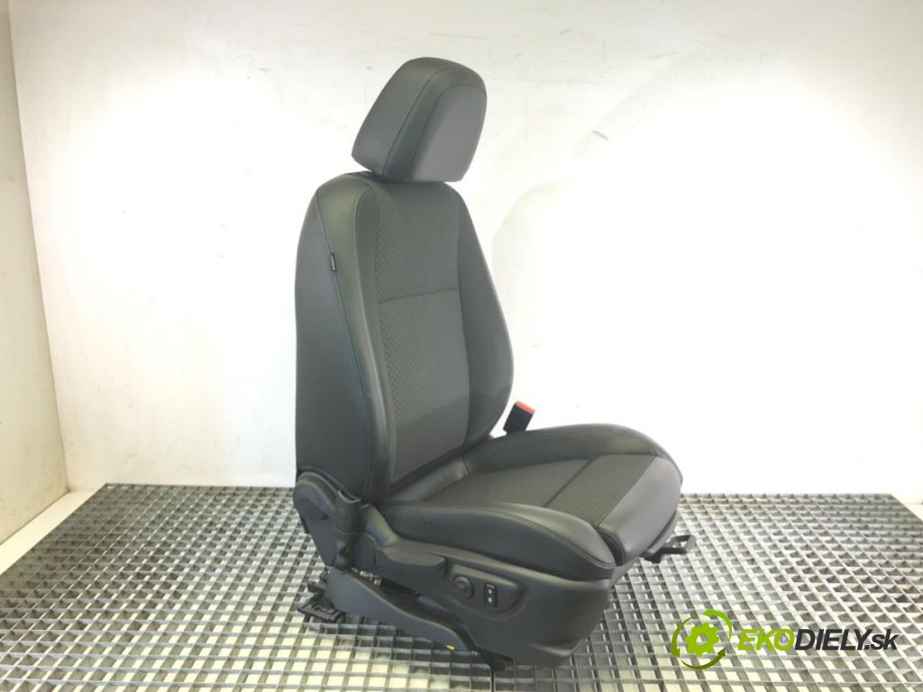 OPEL MOKKA / MOKKA X (J13) 2012 - 2022    1.4 (_76) 103 kW [140 KM] benzyna 2013 - 2022  Sedadlo pravy predný