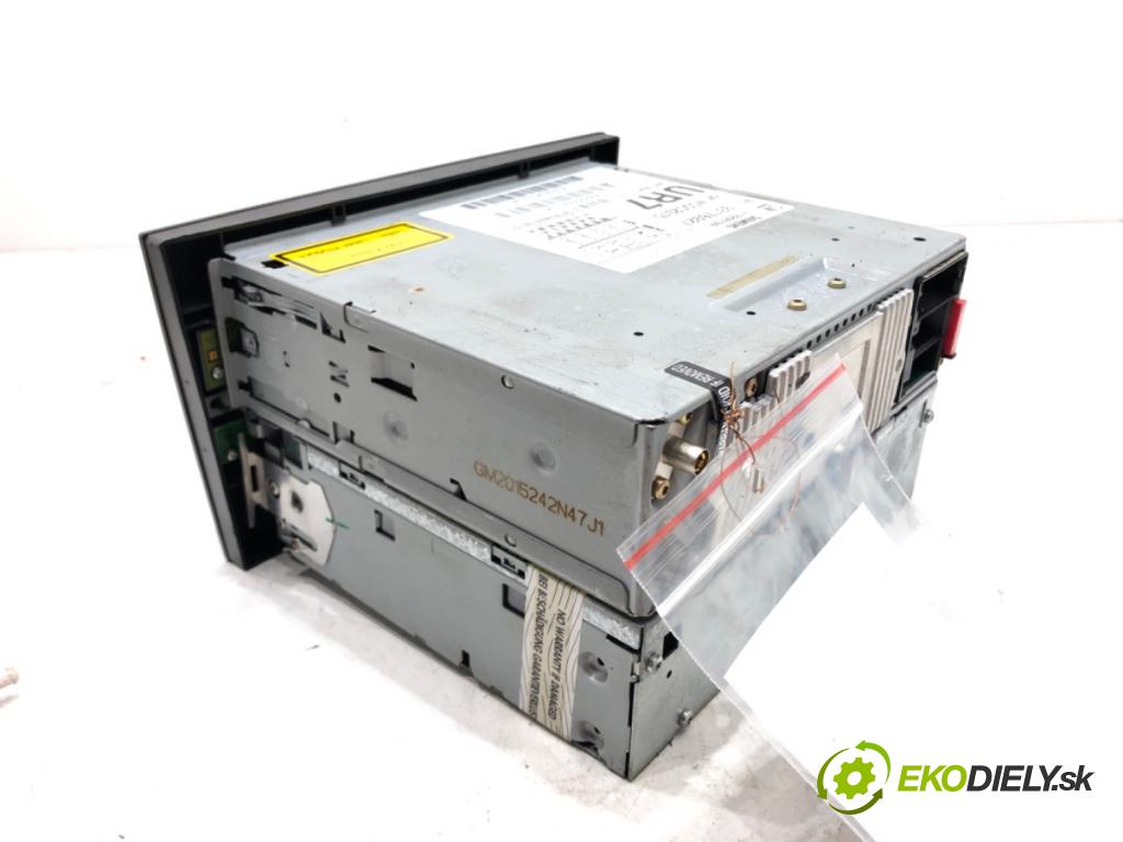 OPEL SIGNUM liftback (Z03) 2003 - 2008    2.2 direct (F48) 114 kW [155 KM] benzyna 2003 - 2008  RADIO 93176927 (Audio zariadenia)