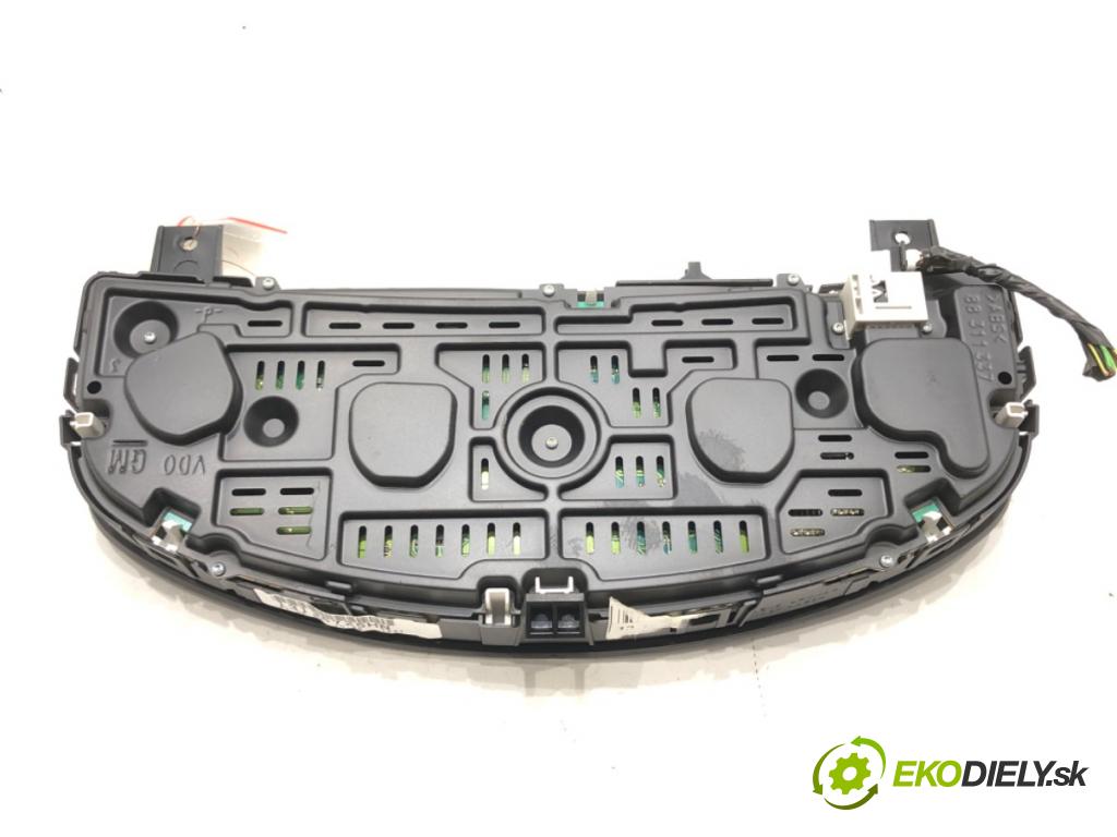 OPEL SIGNUM liftback (Z03) 2003 - 2008    2.2 direct (F48) 114 kW [155 KM] benzyna 2003 - 2008  Prístrojovka 13136725HN (Prístrojové dosky, displeje)