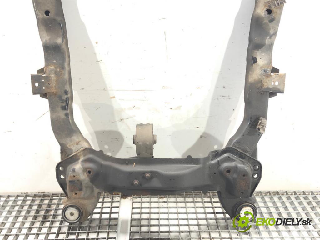 OPEL SIGNUM liftback (Z03) 2003 - 2008    2.2 direct (F48) 114 kW [155 KM] benzyna 2003 - 2008  výztuha pod motor  (Výztuhy přední)