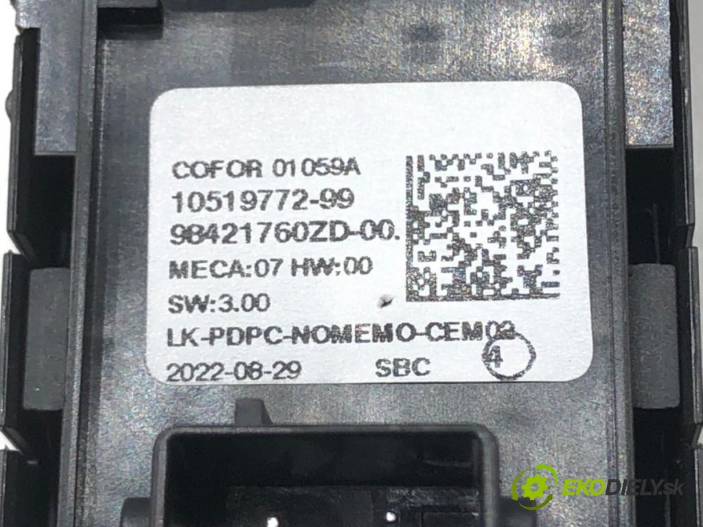 CITROEN C4 III (BA_, BB_, BC_) 2020 - 2022    1.2 PureTech 130 (BAHNSA, BAHNSB) 96 kW [130 KM] benzyna 2020 - 2022  Prepínač okien 98421760ZD (Prepínače, spínače, tlačidlá a ovládače kúrenia)