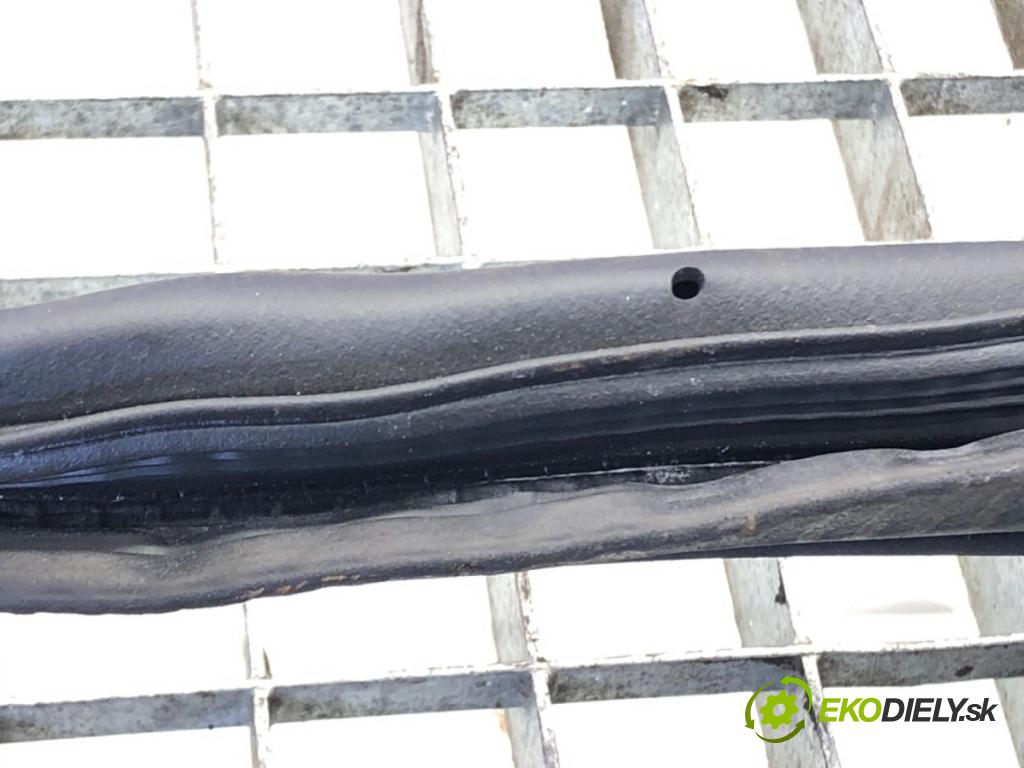 CITROEN C4 III (BA_, BB_, BC_) 2020 - 2022    1.2 PureTech 130 (BAHNSA, BAHNSB) 96 kW [130 KM] benzyna 2020 - 2022  těsnění dveře zadní část levá strana  (Ostatní)