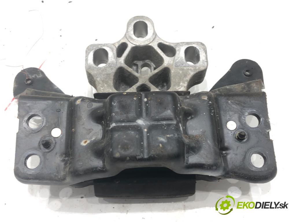 VW GOLF VII (5G1, BQ1, BE1, BE2) 2012 - 2022    2.0 GTI TCR 213 kW [290 KM] benzyna 2018 - 2022  Držiak prevodovky 5Q0199555BJ