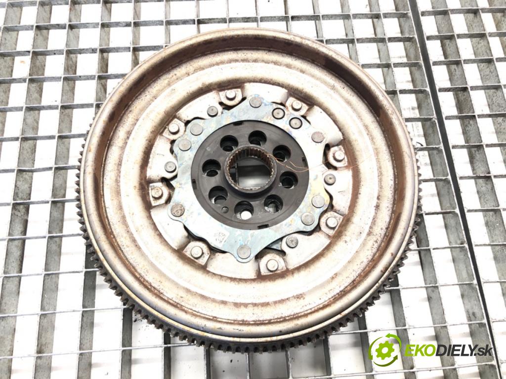 VW GOLF VII (5G1, BQ1, BE1, BE2) 2012 - 2022    2.0 GTI TCR 213 kW [290 KM] benzyna 2018 - 2022  Spojková sada (bez ložiska) 06K105266A (Kompletné sady (bez ložiska))