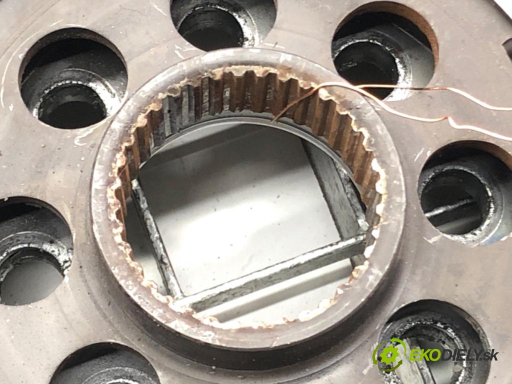 VW GOLF VII (5G1, BQ1, BE1, BE2) 2012 - 2022    2.0 GTI TCR 213 kW [290 KM] benzyna 2018 - 2022  Spojková sada (bez ložiska) 06K105266A (Kompletné sady (bez ložiska))