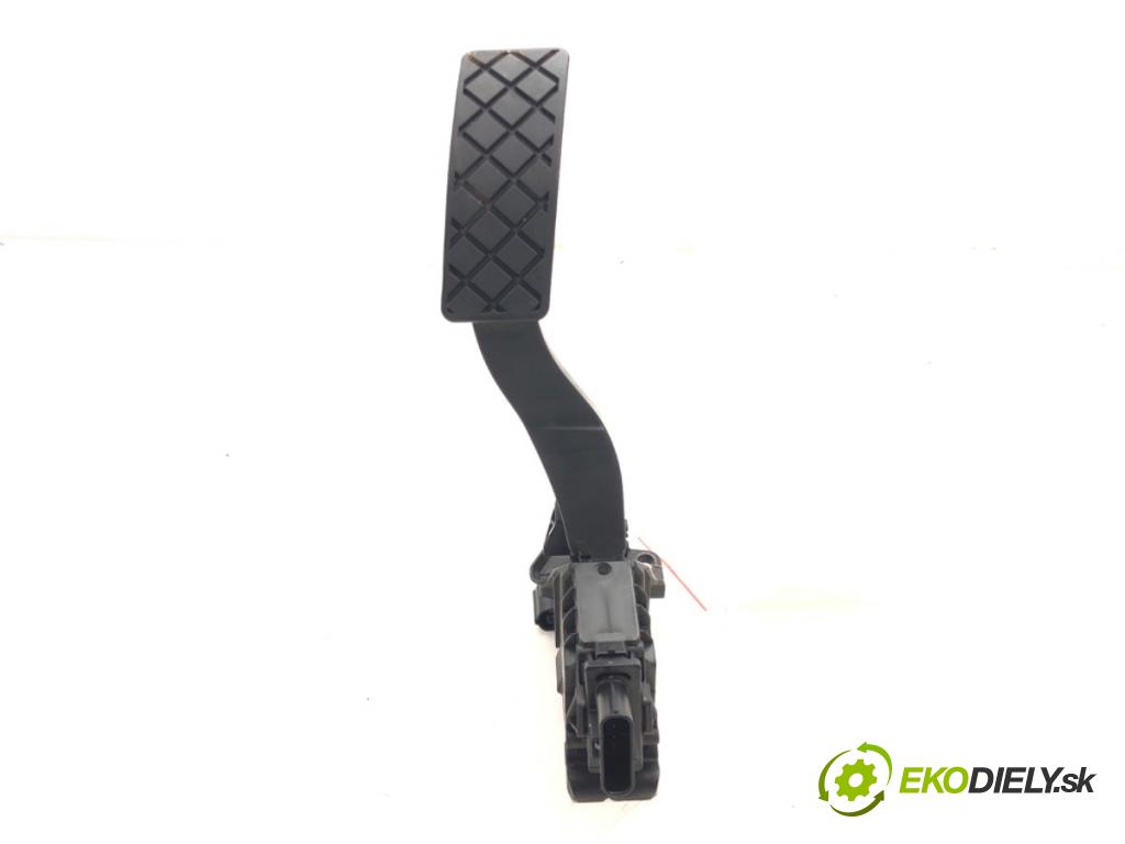 VW GOLF VII (5G1, BQ1, BE1, BE2) 2012 - 2022    2.0 GTI TCR 213 kW [290 KM] benzyna 2018 - 2022  Potenciometer plynu 5QM723503 6PV93515200 (Pedále)