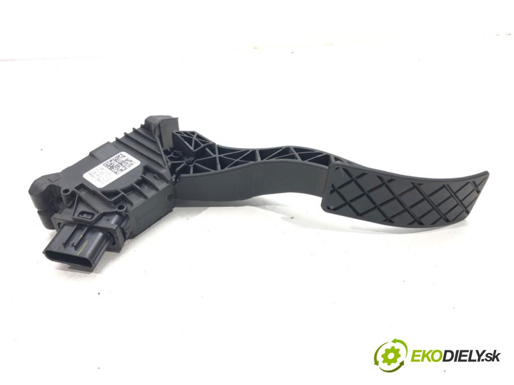 VW GOLF VII (5G1, BQ1, BE1, BE2) 2012 - 2022    2.0 GTI TCR 213 kW [290 KM] benzyna 2018 - 2022  Potenciometer plynu 5QM723503 6PV93515200 (Pedále)