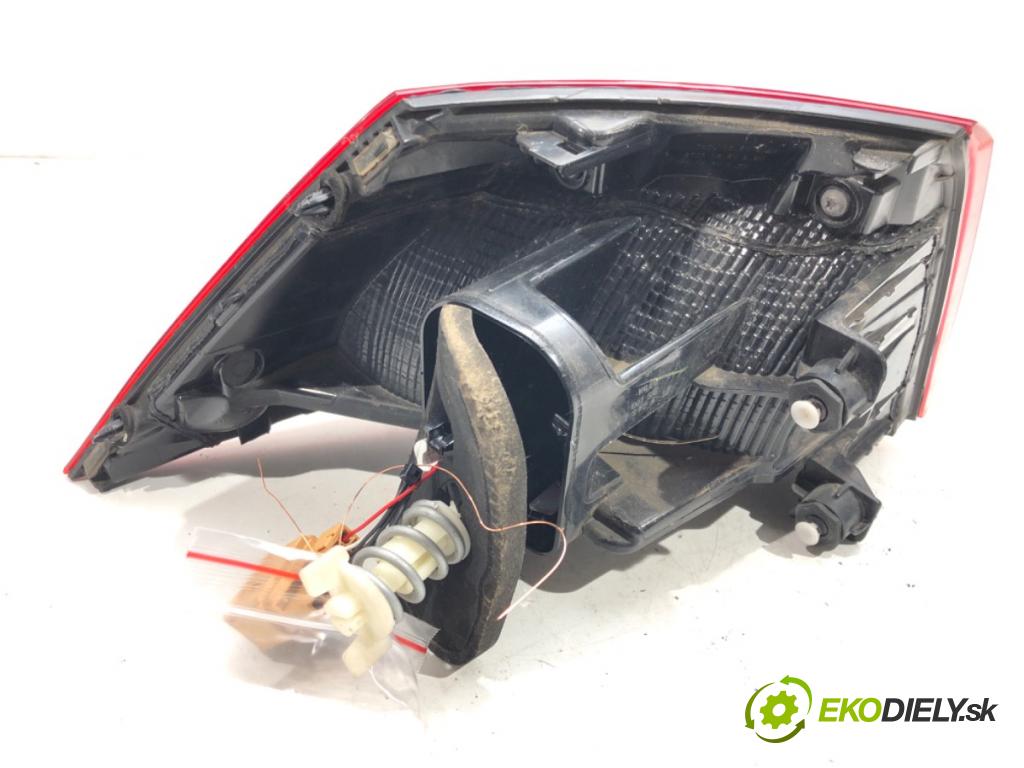 VW GOLF VII liftback 2019 213 kW 2.0 GTI TCR 1984 Svetlo pravy zad 5GM945096F