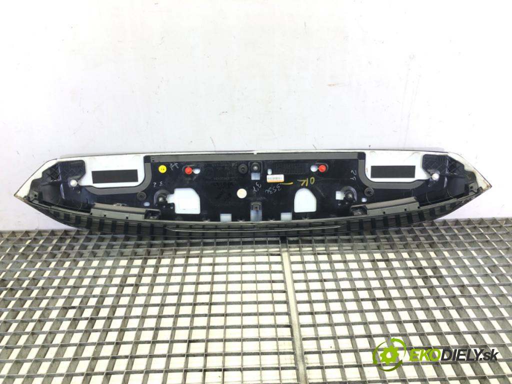 VW GOLF VII (5G1, BQ1, BE1, BE2) 2012 - 2022    2.0 GTI TCR 213 kW [290 KM] benzyna 2018 - 2022  Spoiler zad 5GM827989