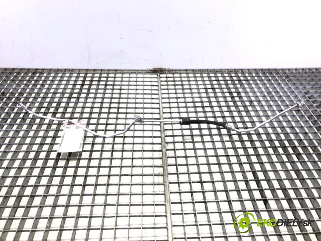 VW GOLF VII (5G1, BQ1, BE1, BE2) 2012 - 2022    2.0 GTI TCR 213 kW [290 KM] benzyna 2018 - 2022  rúrka klimatizácie  (Rúrky klimatizácie)