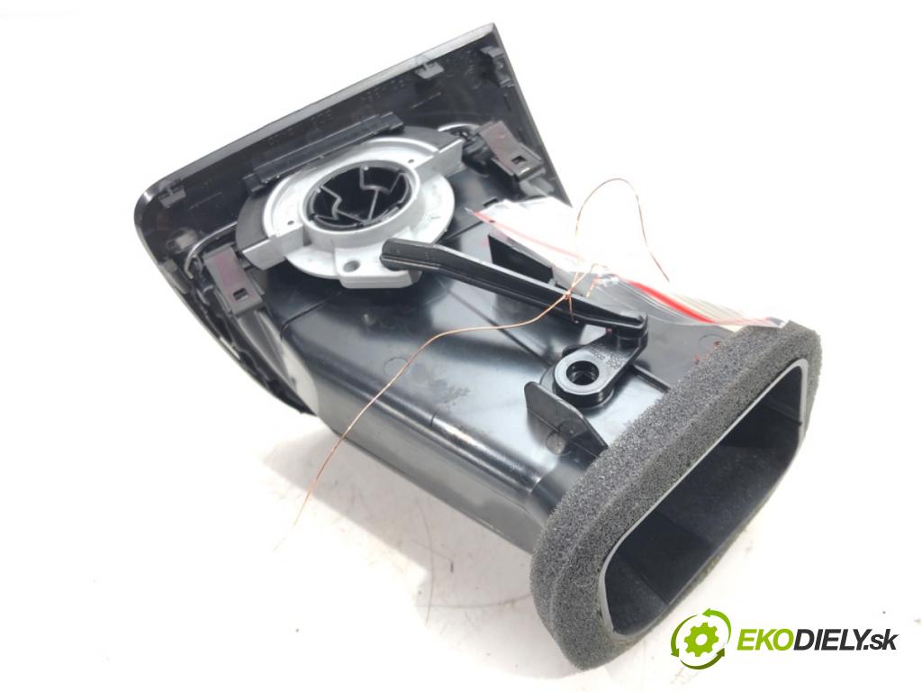 VW GOLF VII (5G1, BQ1, BE1, BE2) 2012 - 2022    2.0 GTI TCR 213 kW [290 KM] benzyna 2018 - 2022  Mriežky kúrenia ľavá strana 5GM819703 (Mriežky kúrenia (fukáre))