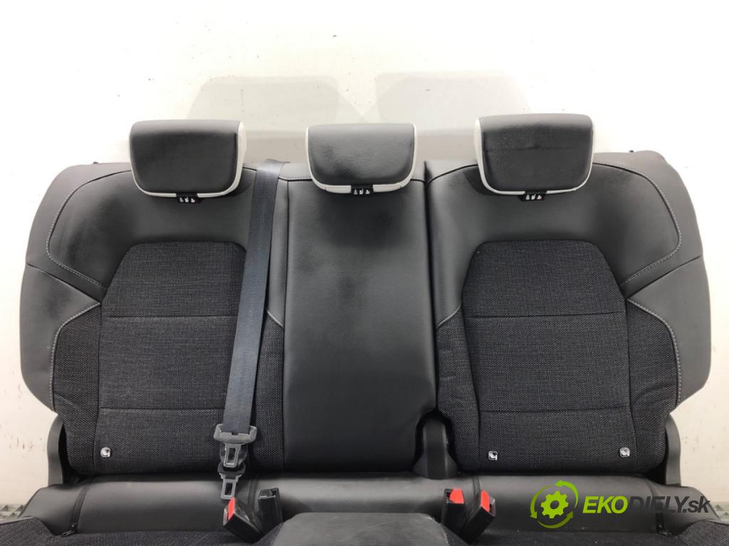 RENAULT CAPTUR II 2020 - 2022    TCe 140 (HFN0) 103 kW [140 KM] benzyna 2020 - 2022  Sedadlo druhý rad