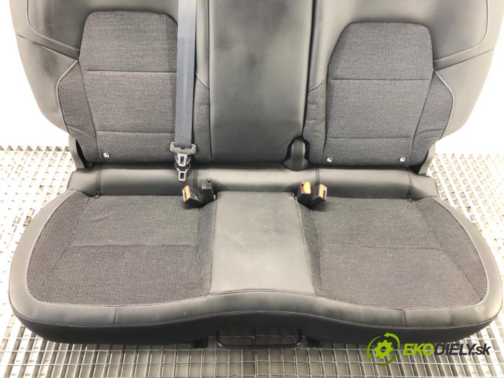 RENAULT CAPTUR II 2020 - 2022    TCe 140 (HFN0) 103 kW [140 KM] benzyna 2020 - 2022  Sedadlo druhý rad
