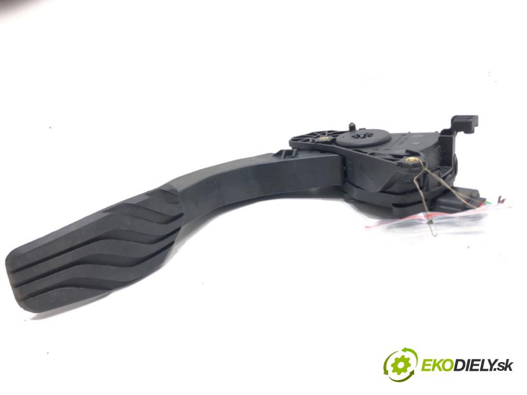 RENAULT CAPTUR II 2020 - 2022    TCe 140 (HFN0) 103 kW [140 KM] benzyna 2020 - 2022  Potenciometer plynu 6PV01290205 180100879R (Pedále)