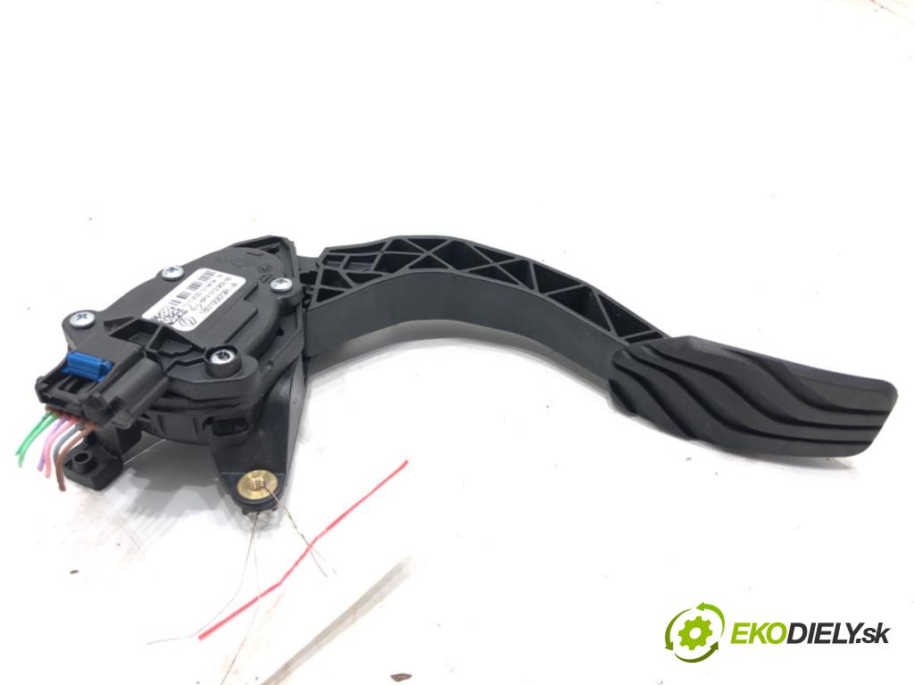 RENAULT CAPTUR II 2020 - 2022    TCe 140 (HFN0) 103 kW [140 KM] benzyna 2020 - 2022  Potenciometer plynu 6PV01290205 180100879R (Pedále)