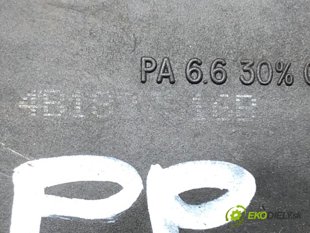 AUDI A6 C5 (4B2) 1997 - 2005    1.8 T 110 kW [150 KM] benzyna 1997 - 2005  zámok dveře pravý přední část