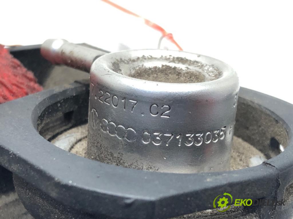 VW GOLF IV (1J1) 1997 - 2008    1.6 74 kW [100 KM] benzyna 1997 - 2004  Lišta vstrekovacia 06A133317A (Vstrekovacie lišty)