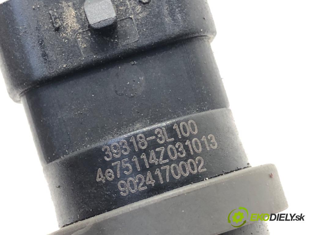 KIA STINGER (CK) 2017 - 2022    3.3 T-GDi 4WD 272 kW [370 KM] benzyna 2017 - 2022  snímač pozice vačkového hřídele 39318-3L100 (Snímače polohy kliky, vačky)