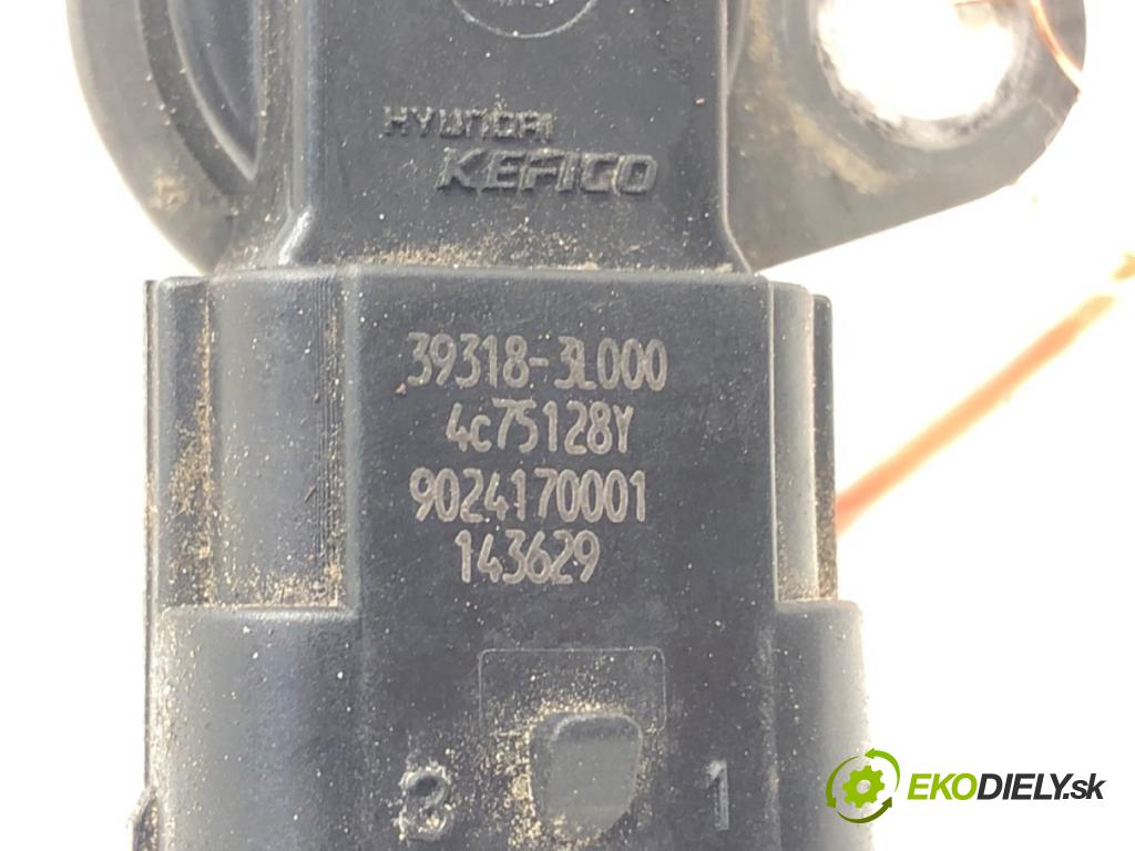 KIA STINGER (CK) 2017 - 2022    3.3 T-GDi 4WD 272 kW [370 KM] benzyna 2017 - 2022  snímač pozice vačkového hřídele 39318-3L000 (Snímače polohy kliky, vačky)