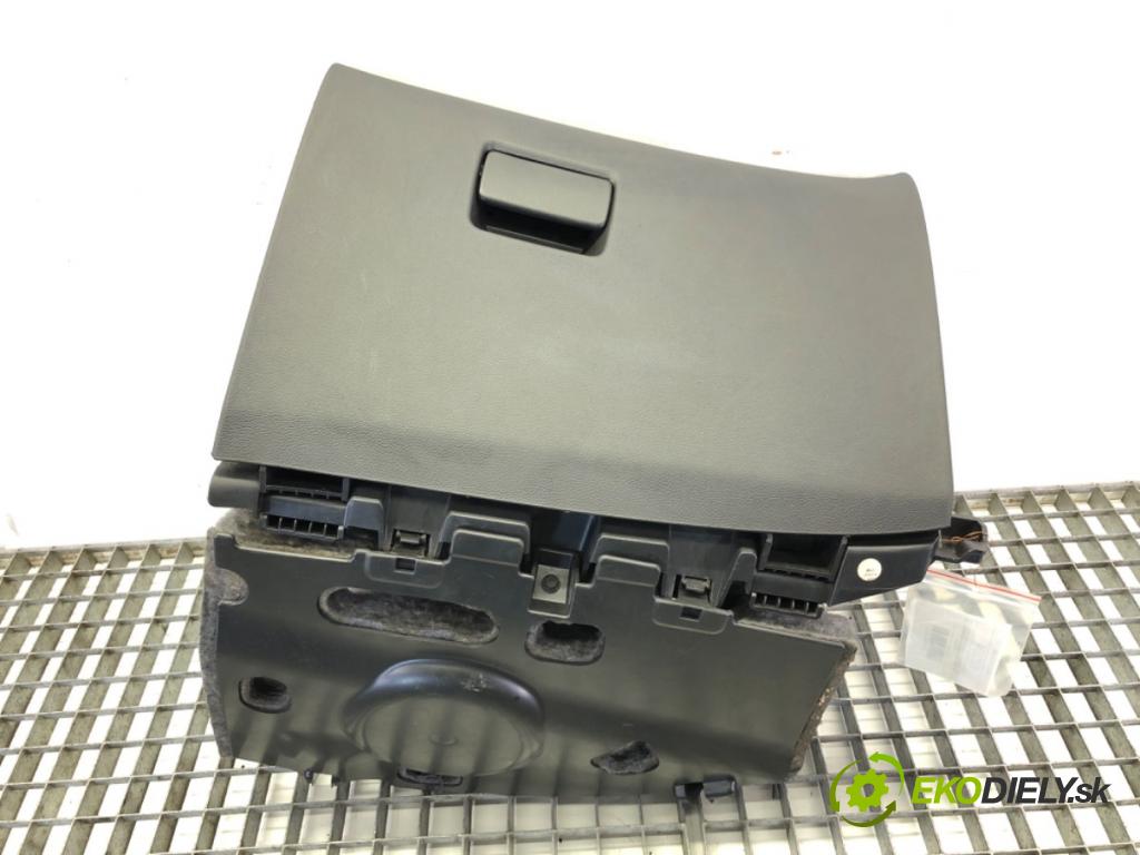 OPEL ASTRA J Sports Tourer (P10) 2010 - 2015    1.7 CDTI (35) 81 kW [110 KM] olej napędowy 2010 - 2015  Priehradka, kastlík spolujazdca  (Priehradky, kastlíky)