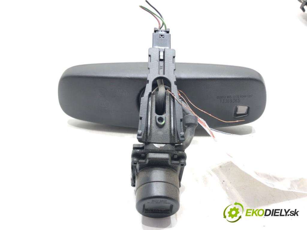 OPEL ASTRA J Sports Tourer (P10) 2010 - 2015    1.7 CDTI (35) 81 kW [110 KM] olej napędowy 2010 - 2015  zpětné zrcátko vnitřní 13369365 (Světla vnitřní)